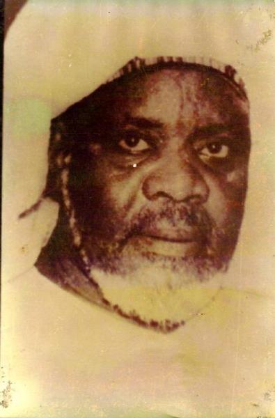 BAYE NIASS , L ' AXE DES POLES